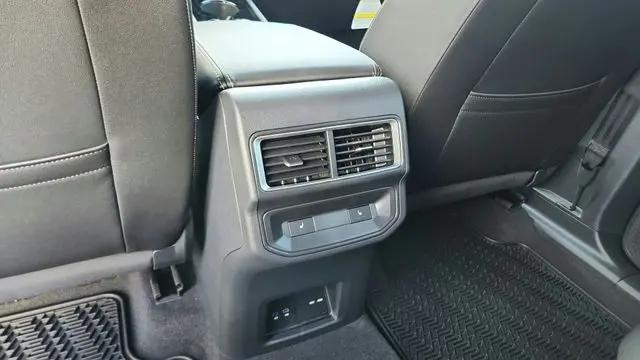 2026 Volkswagen Atlas Cross Sport SEL Premium R-Line