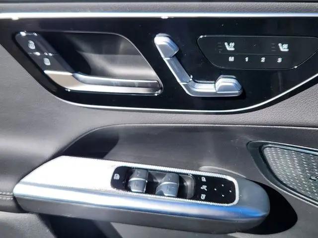 2026 Mercedes-Benz GLC 4MATIC