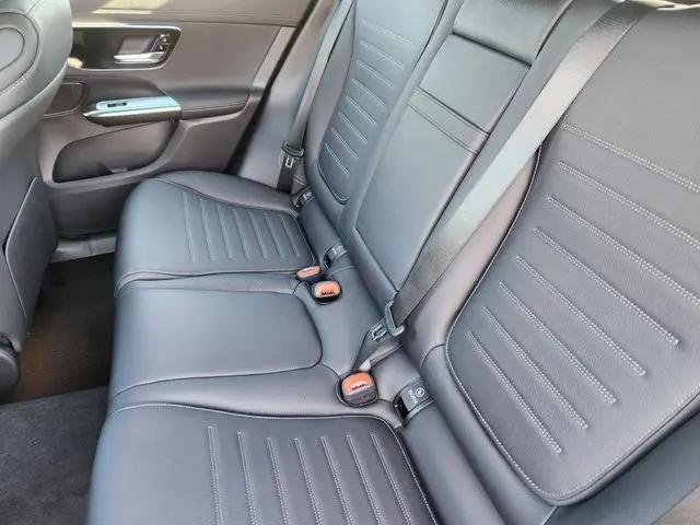 2026 Mercedes-Benz GLC 4MATIC