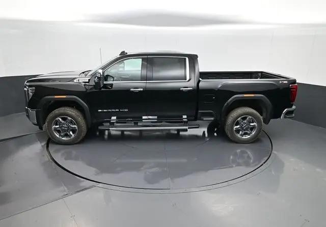 2026 GMC Sierra 2500HD Crew Cab, Standard Bed, SLT, 4WD