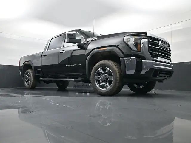 2026 GMC Sierra 2500HD Crew Cab, Standard Bed, SLT, 4WD