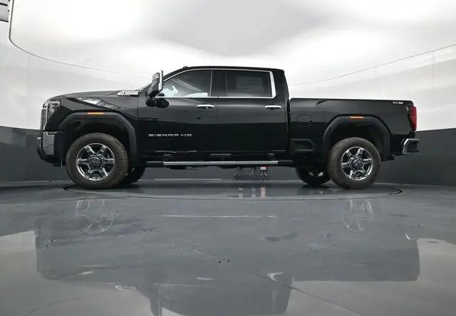 2026 GMC Sierra 2500HD Crew Cab, Standard Bed, SLT, 4WD