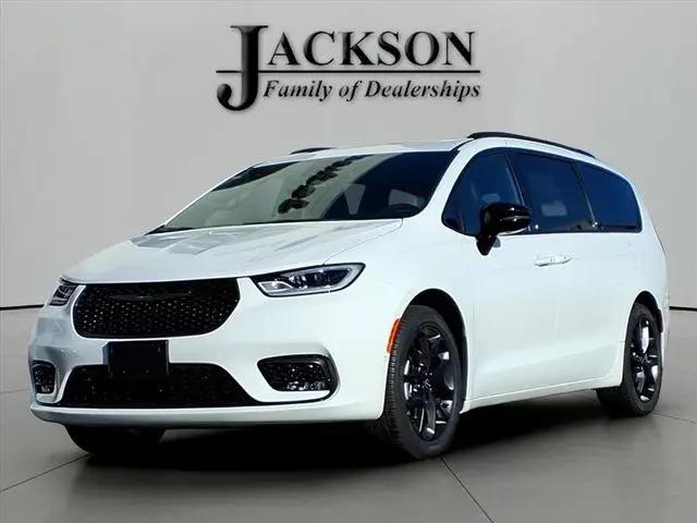 2026 Chrysler Pacifica Limited for sale in Sullivan, IL