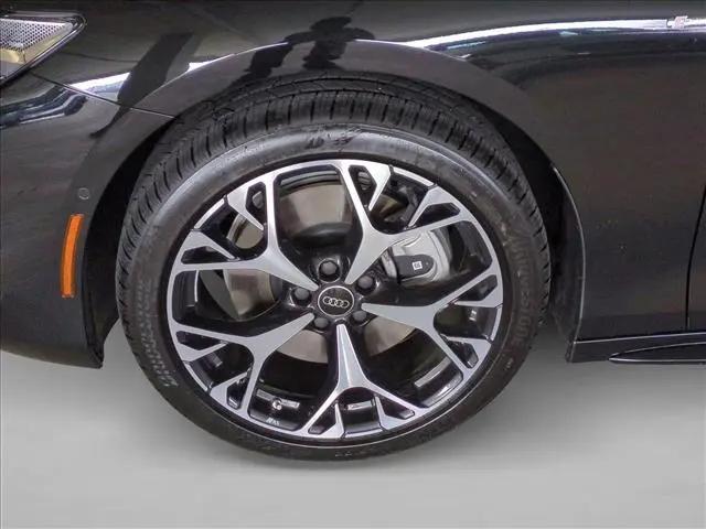 2026 Audi A6 Premium Plus quattro S tronic