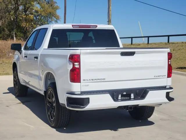 2026 Chevrolet Silverado 1500 2WD Crew Cab Short Bed Custom