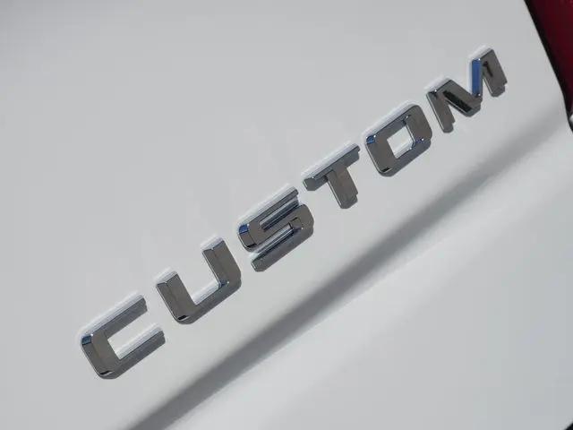 2026 Chevrolet Silverado 1500 2WD Crew Cab Short Bed Custom