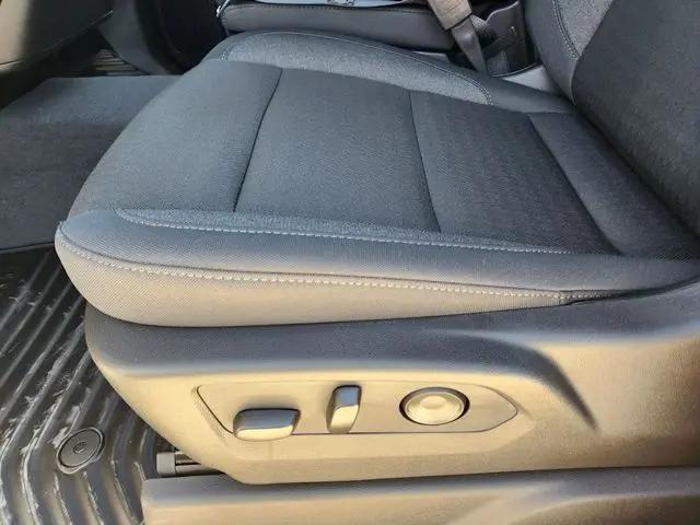 2026 Chevrolet Silverado 1500 2WD Crew Cab Short Bed Custom