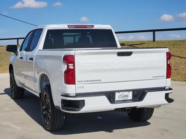 2026 Chevrolet Silverado 1500 2WD Crew Cab Short Bed Custom