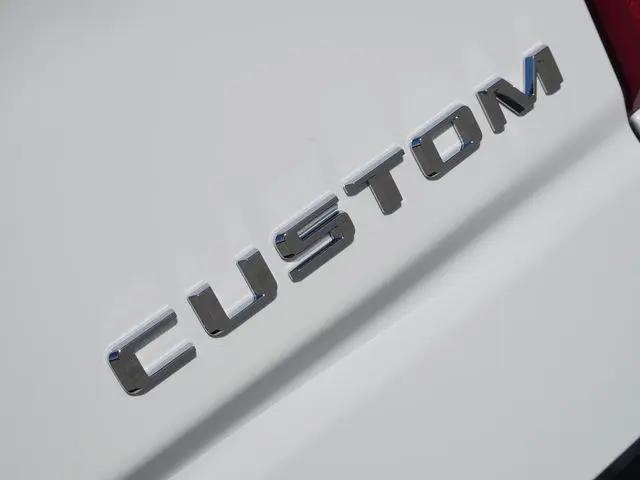 2026 Chevrolet Silverado 1500 2WD Crew Cab Short Bed Custom