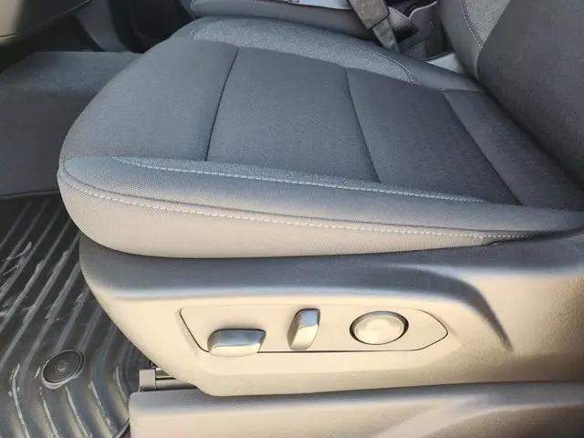 2026 Chevrolet Silverado 1500 2WD Crew Cab Short Bed Custom