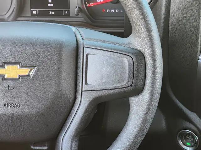 2026 Chevrolet Silverado 1500 2WD Crew Cab Short Bed Custom