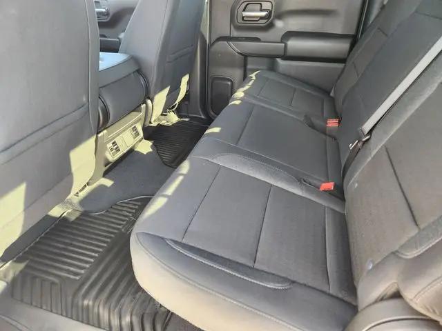 2026 Chevrolet Silverado 1500 2WD Crew Cab Short Bed Custom