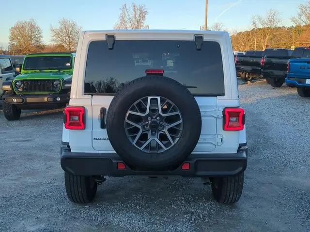 2025 Jeep Wrangler 4-Door Sahara 4x4