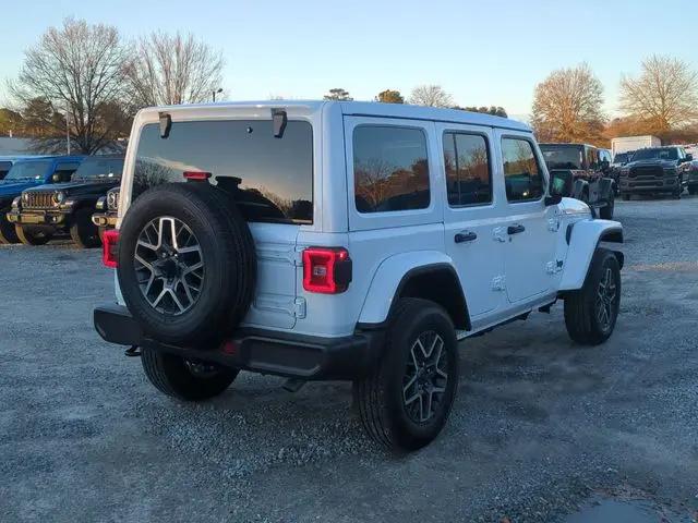 2025 Jeep Wrangler 4-Door Sahara 4x4