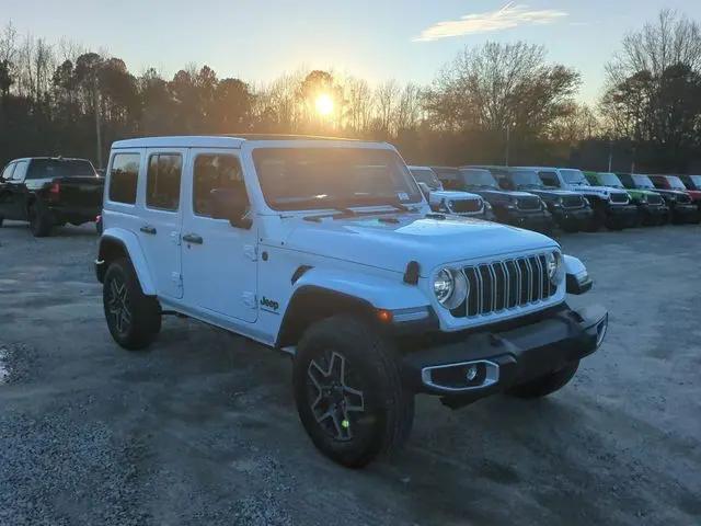 2025 Jeep Wrangler 4-Door Sahara 4x4