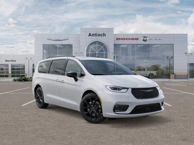 2026 Chrysler Pacifica Limited AWD