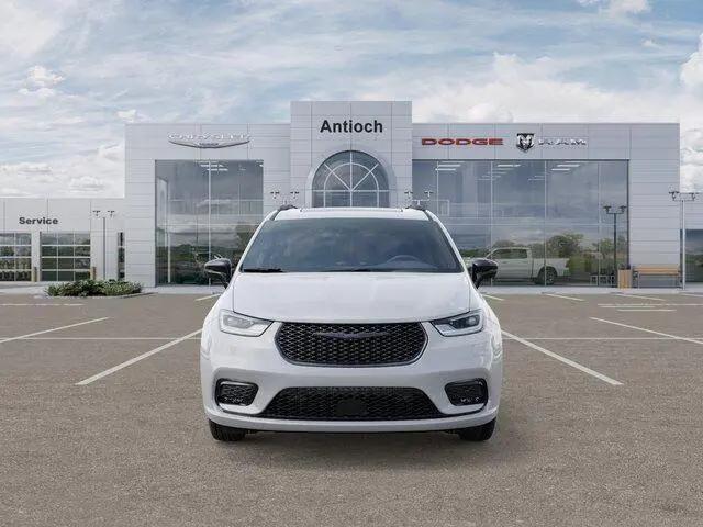 2026 Chrysler Pacifica Limited AWD