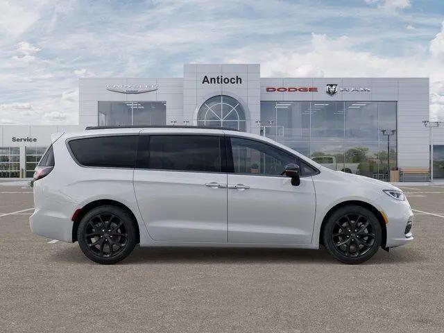 2026 Chrysler Pacifica Limited AWD