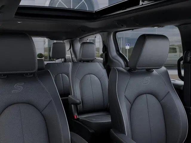 2026 Chrysler Pacifica Limited AWD