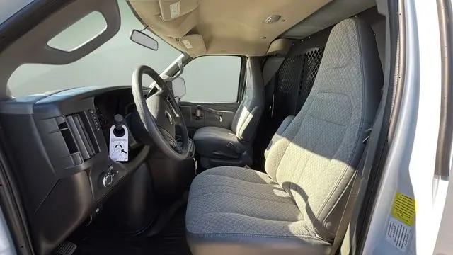 2025 Chevrolet Express Cargo Van RWD 2500 Regular Wheelbase WT