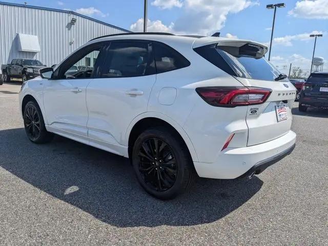 2024 Ford Escape ST-Line Elite