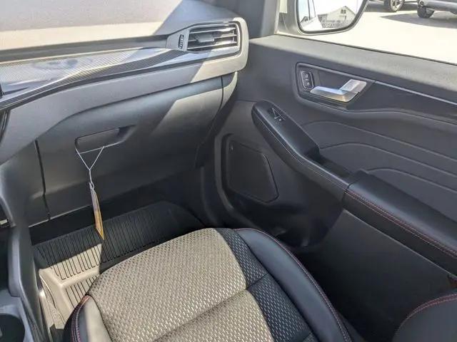 2024 Ford Escape ST-Line Elite