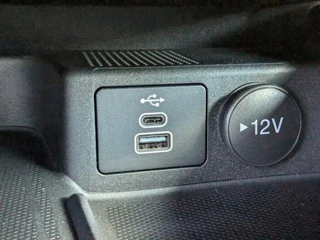 2024 Ford Escape ST-Line Elite