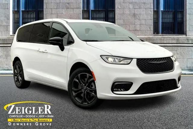 2026 Chrysler Pacifica Select AWD for sale in Downers Grove, IL