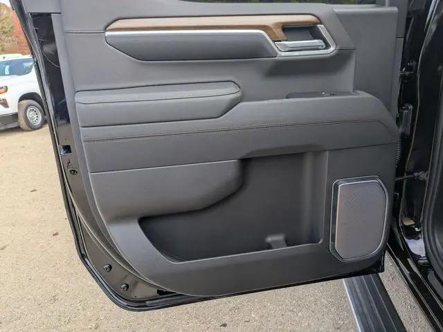 2026 Chevrolet Silverado 1500 4WD Crew Cab Short Bed High Country