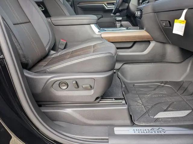 2026 Chevrolet Silverado 1500 4WD Crew Cab Short Bed High Country