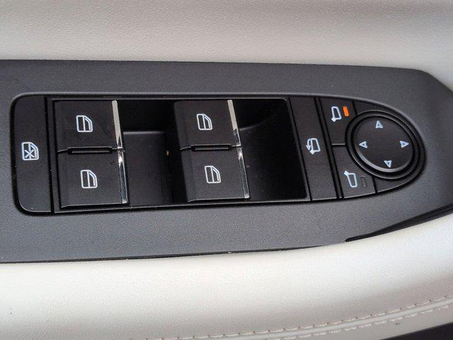 2024 Mazda X-90 Premium Plus