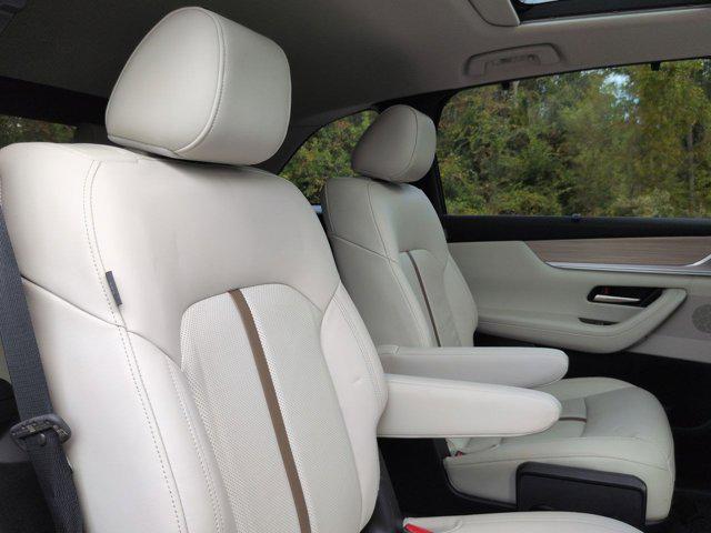 2024 Mazda X-90 Premium Plus