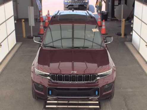 2022 Jeep Grand Cherokee 4xe Overland 4x4