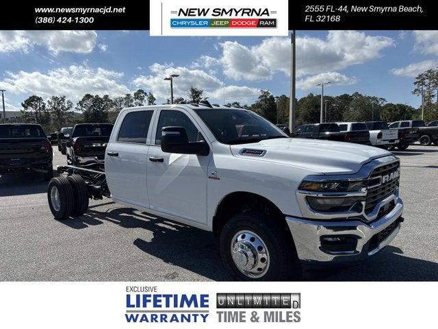 2026 RAM Ram 3500 Chassis Cab RAM 3500 TRADESMAN CREW CAB CHASSIS 4X4 60 CA 2026 RAM Ram 3500 Chassis Cab RAM 3500 TRADESMAN CREW CAB CHASSIS 4X4 60 CA