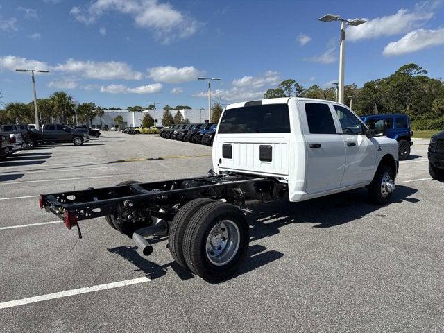 2026 RAM Ram 3500 Chassis Cab RAM 3500 TRADESMAN CREW CAB CHASSIS 4X4 60 CA 2026 RAM Ram 3500 Chassis Cab RAM 3500 TRADESMAN CREW CAB CHASSIS 4X4 60 CA