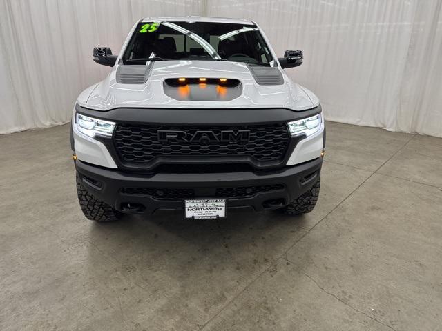 2025 RAM 1500 RHO Crew Cab 4x4 57 Box 2025 RAM 1500 RHO Crew Cab 4x4 57 Box