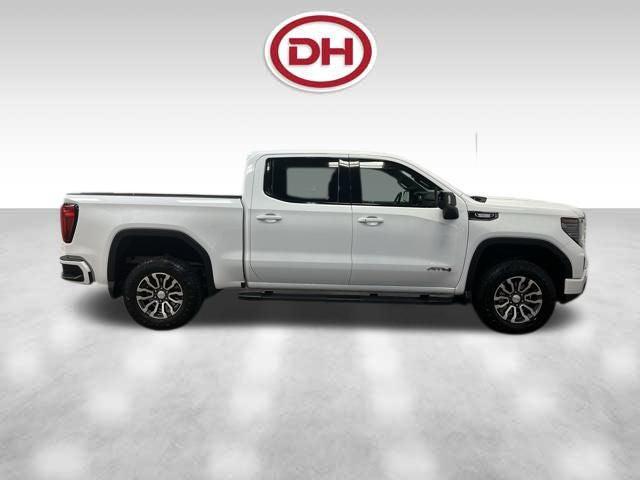 2023 GMC Sierra 1500 4WD Crew Cab Short Box AT4 2023 GMC Sierra 1500 4WD Crew Cab Short Box AT4
