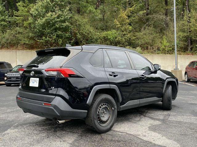 2020 Toyota RAV4 LE 2020 Toyota RAV4 LE
