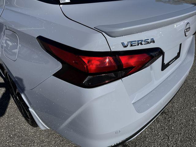 2025 Nissan Versa 1.6 SR