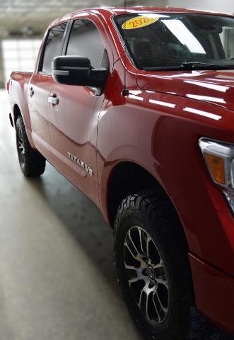 2020 Nissan Titan Crew Cab SV 4x4