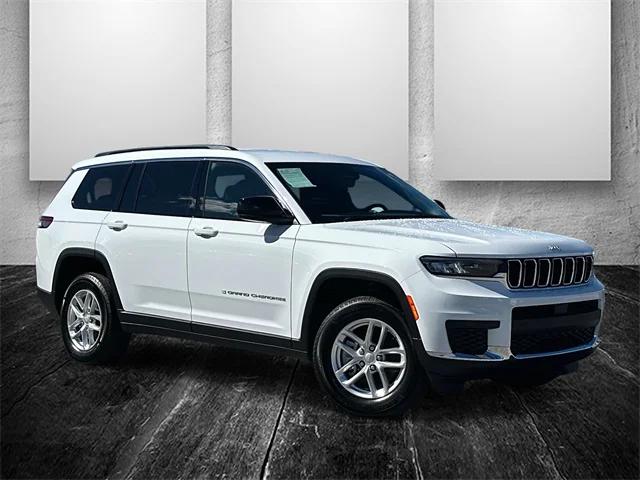2025 Jeep Grand Cherokee L Laredo 4x2
