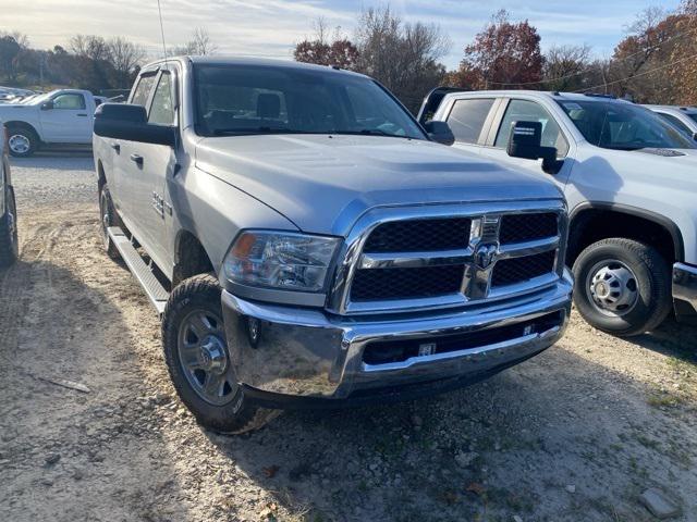 2016 RAM 2500 Tradesman 2016 RAM 2500 Tradesman