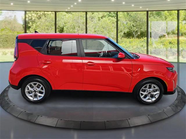 2023 Kia Soul LX 2023 Kia Soul LX