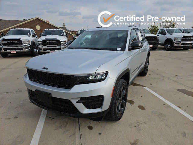 2022 Jeep Grand Cherokee Altitude 4x4