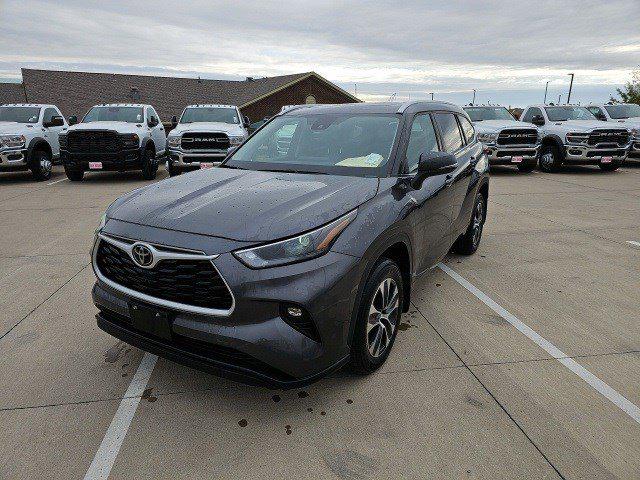 2023 Toyota Highlander XLE 2023 Toyota Highlander XLE