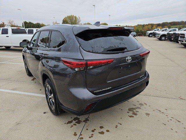 2023 Toyota Highlander XLE 2023 Toyota Highlander XLE