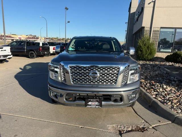 2017 Nissan TITAN SL