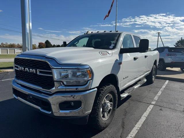2020 RAM 3500 Tradesman Crew Cab 4x4 8 Box 2020 RAM 3500 Tradesman Crew Cab 4x4 8 Box