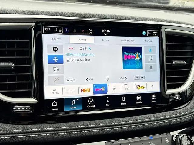 2026 Chrysler Pacifica Select AWD