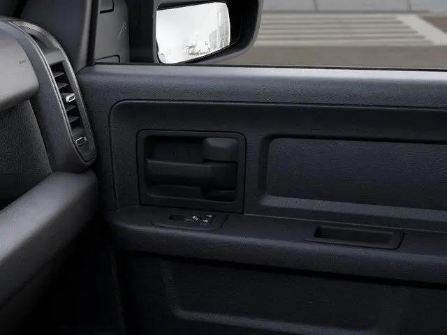 2026 Ram 2500 Tradesman Crew Cab 4x4 8' Box